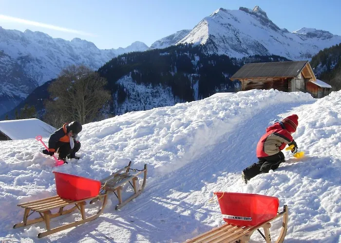 A Charming Swiss Family Daheim Daire Isenfluh