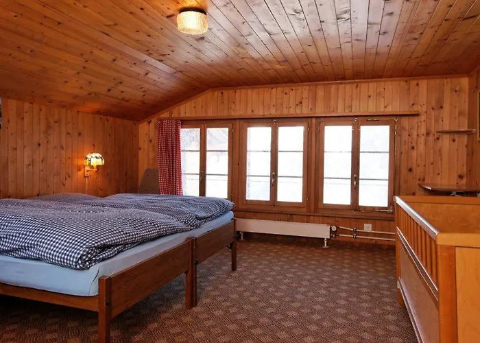 A Charming Swiss Family Daheim